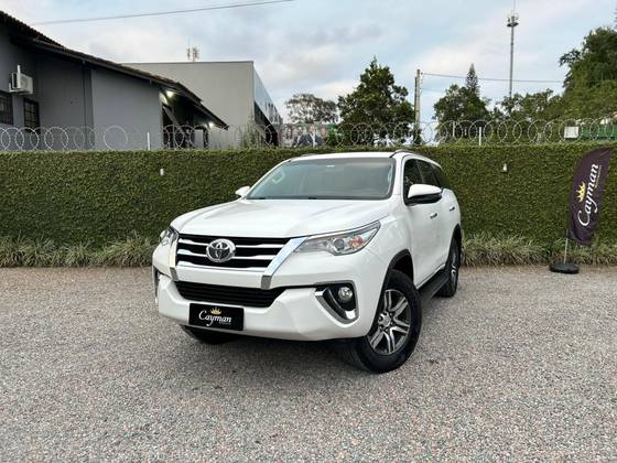 TOYOTA HILUX 2.7 SRV 4X2 CD 16V FLEX 4P AUTOMÁTICO